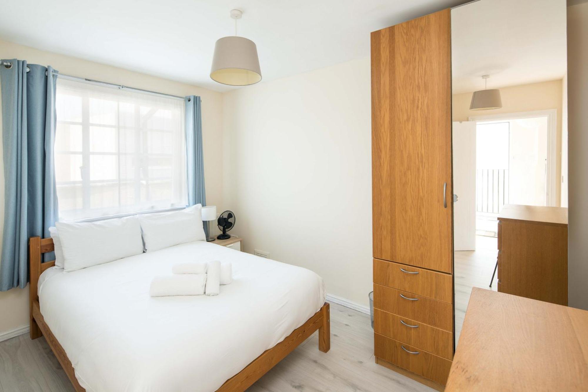 2Bd London Flat - City Buzz & Parkside Serenity 아파트 외부 사진