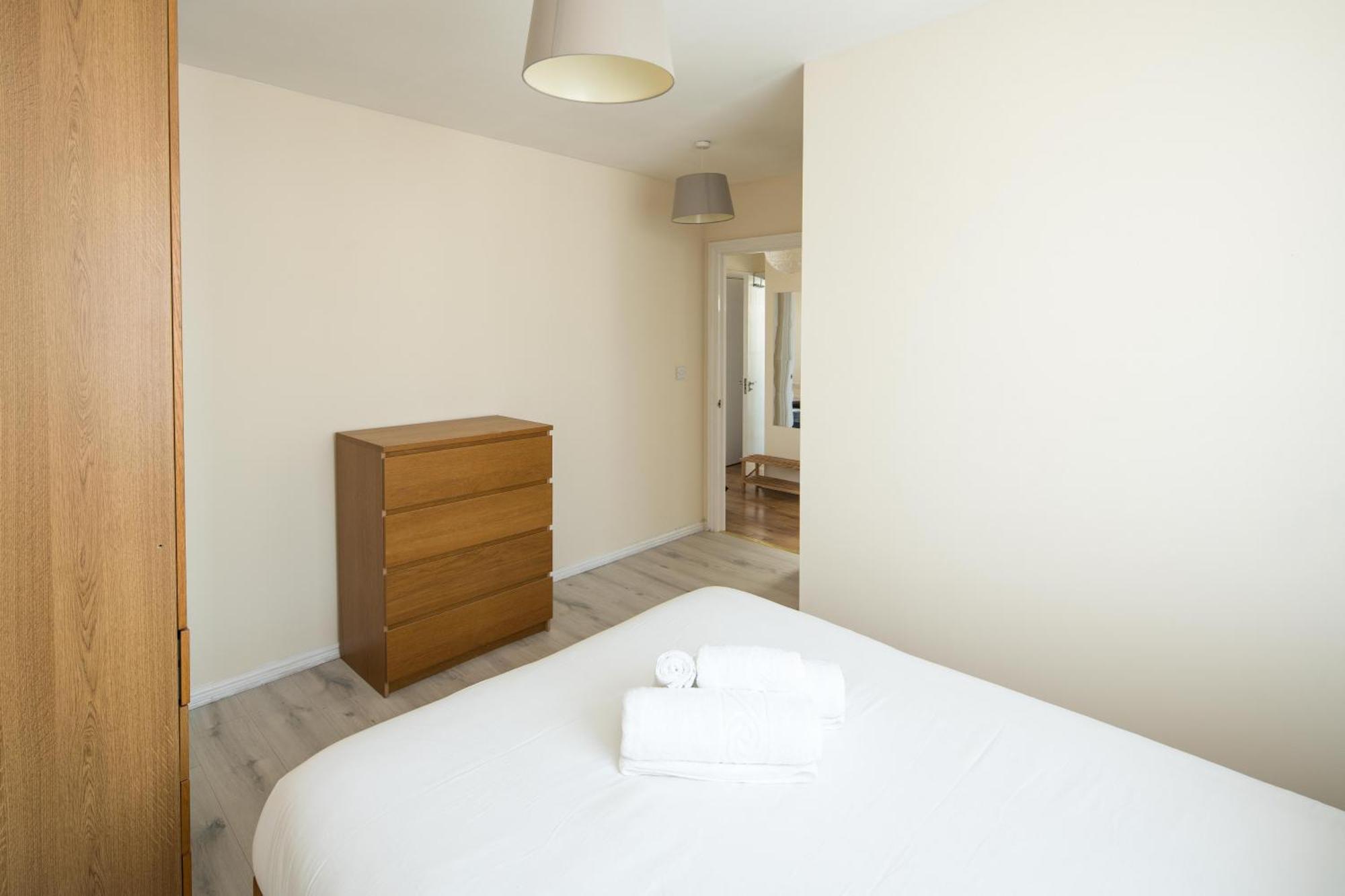 2Bd London Flat - City Buzz & Parkside Serenity 아파트 외부 사진